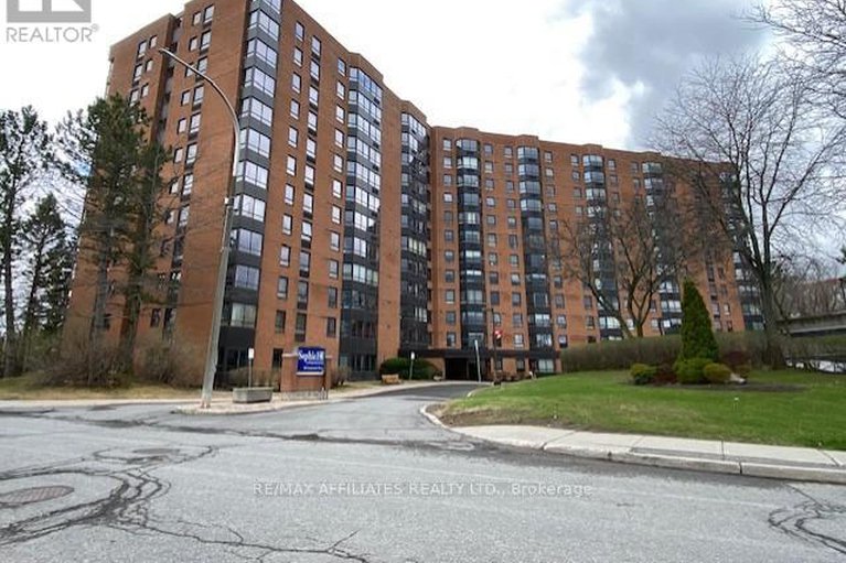 914 - 80 Sandcastle Drive