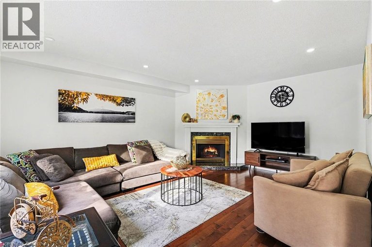 29442600/106-knudson-drive/kanata/ontario/K2K2L5_28