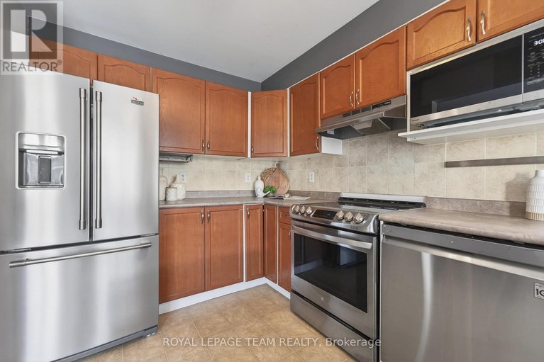 29446610/242-opus-street/emerald-meadowstrailwest/ottawa/ontario/K2S0J1_45