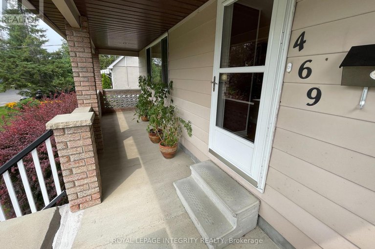 28908367/469-guy-street/castle-heights/ottawa/ontario/K1K1C1_13