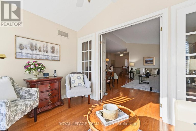 29439110/12-partridge-drive/bridlewood/ottawa/ontario/K2M2P6_16