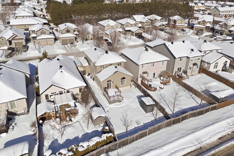 29319588/109-thivierge-court/town-of-rockland/clarence-rockland/ontario/K4K0E7_41