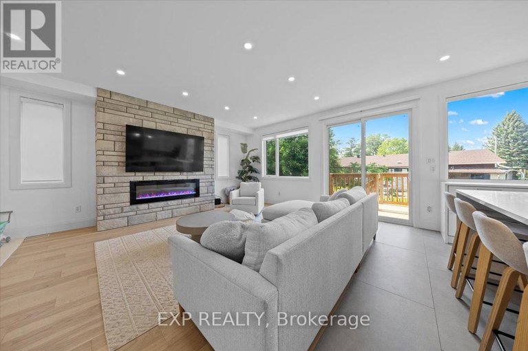 28431666/1357-mory-street/emerald-woodssawmill-creek/ottawa/ontario/K1T1C8_9