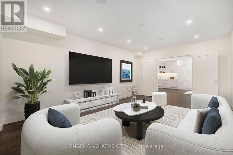 28202595/888-melwood-avenue/mckellar-heightsglabar-park/ottawa/ontario/K2A3C3_33
