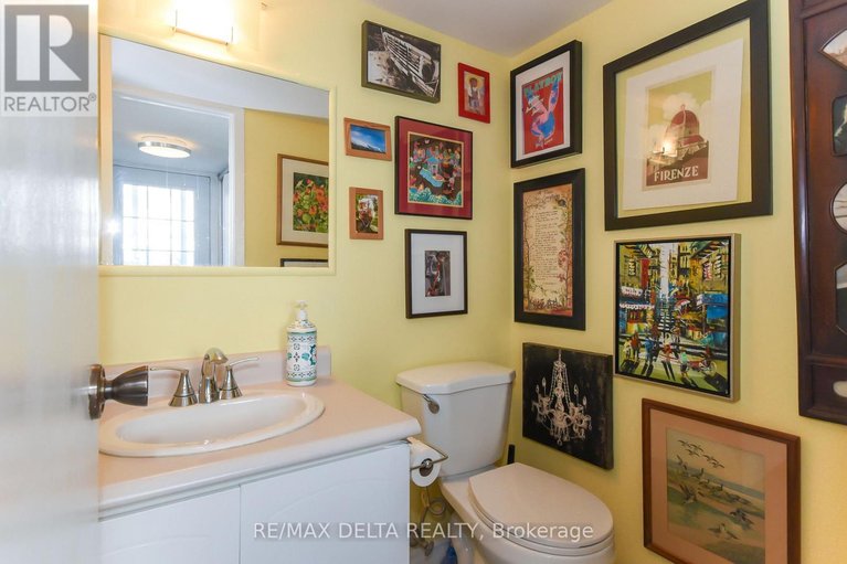 29629374/13-parklane-court/blackburn-hamlet/ottawa/ontario/K1B3H3_18