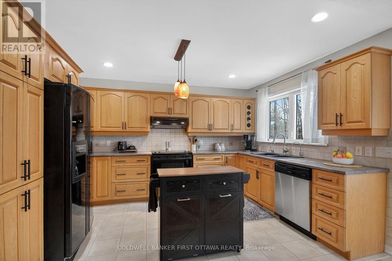 29480327/2960-ernside-crescent/cumberland-estates/ottawa/ontario/K4C1B6_9