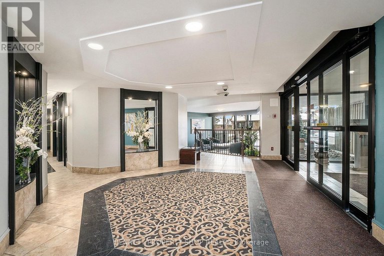 29574138/1201-1081-ambleside-drive/woodroffe/ottawa/ontario/K2B8C8_2