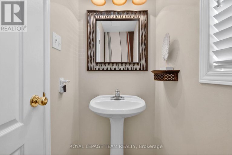 29421780/6302-sablewood-place/chapel-hill/ottawa/ontario/K1C7M6_40