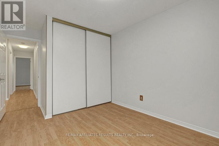 28794659/22-hendrie-court/katimavik/ottawa/ontario/K2L4A4_28