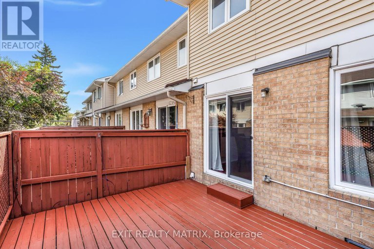 28853609/26-42-oakhaven-private/overbrookcastle-heights/ottawa/ontario/K1K4K1_27
