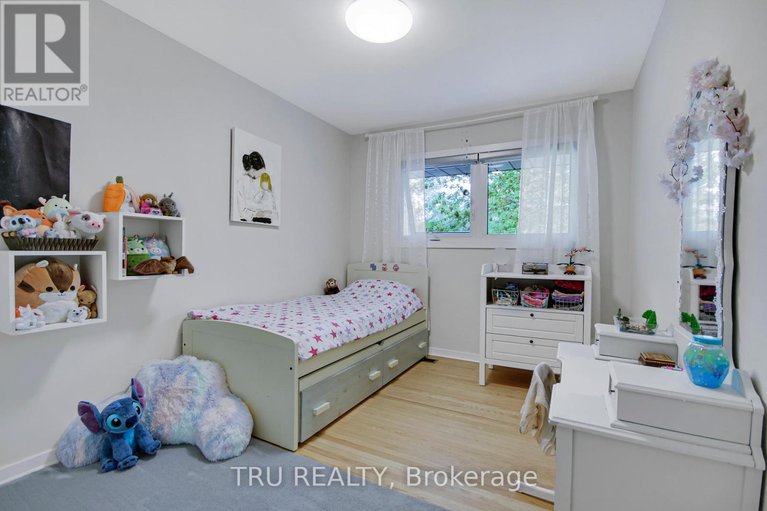 28334651/36-varley-drive/beaverbrook/ottawa/ontario/K2K1G2_35