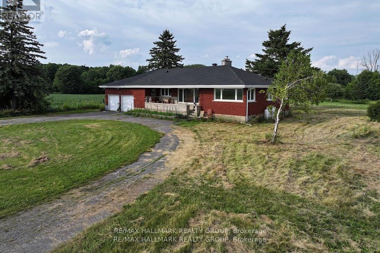 29092515/6050-old-richmond-road/south-of-fallowfield-road/ottawa/ontario/K0A2Z0_1