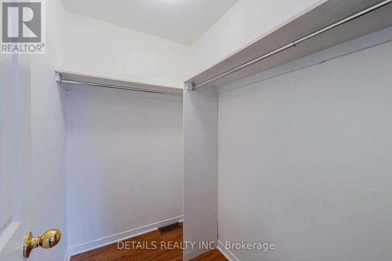 29374980/20-376-wiffen-private/westcliffe-estates/ottawa/ontario/K2H1G4_36