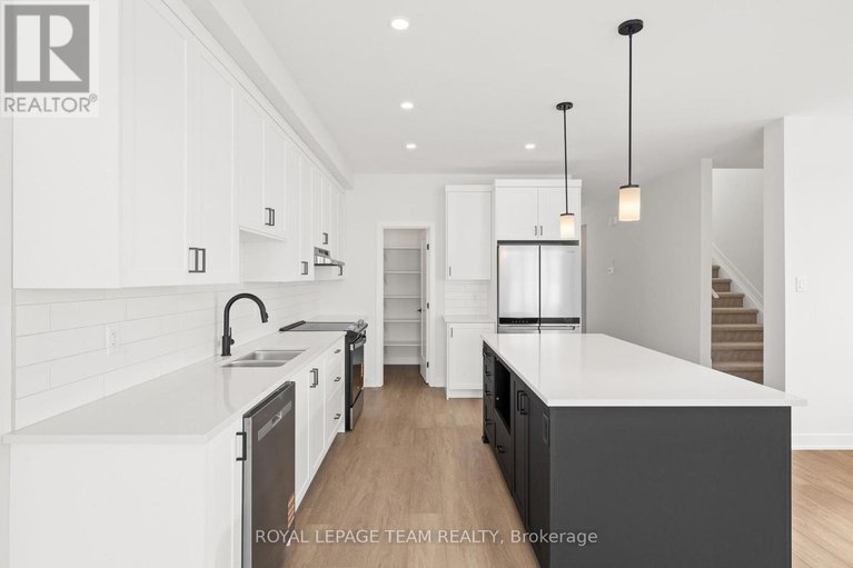 29368968/1064-moore-street/brockville/brockville/ontario/K6V0H2_13