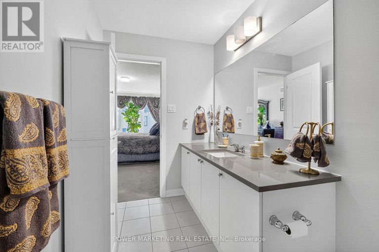 29249715/715-hydrus-private/half-moon-bay/ottawa/ontario/K2J7B2_46