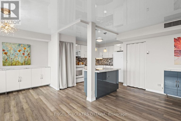 29026239/1007-1195-richmond-road/woodroffe/ottawa/ontario/K2B8E4_18