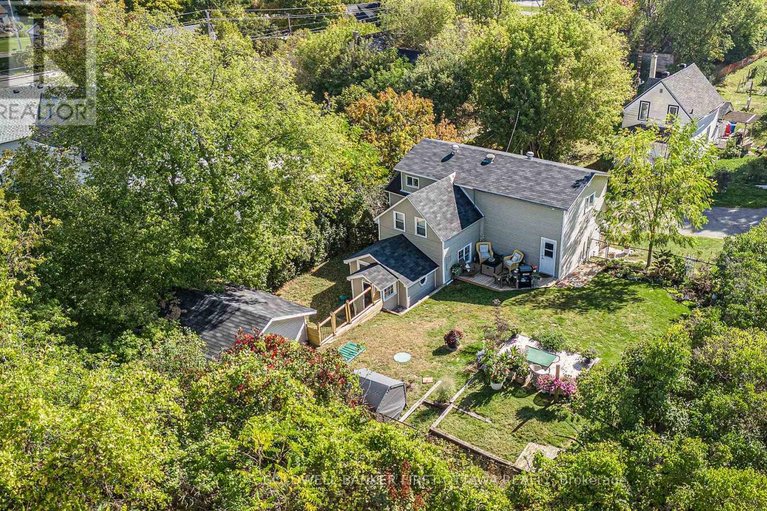 29613138/107-owen-street/lanark-highlands-lanark-village/lanark-highlands/ontario/K0G1K0_2