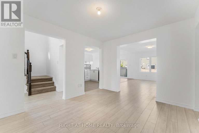 29248169/47-mudminnow-crescent/avalon-west/ottawa/ontario/K4A5H9_12