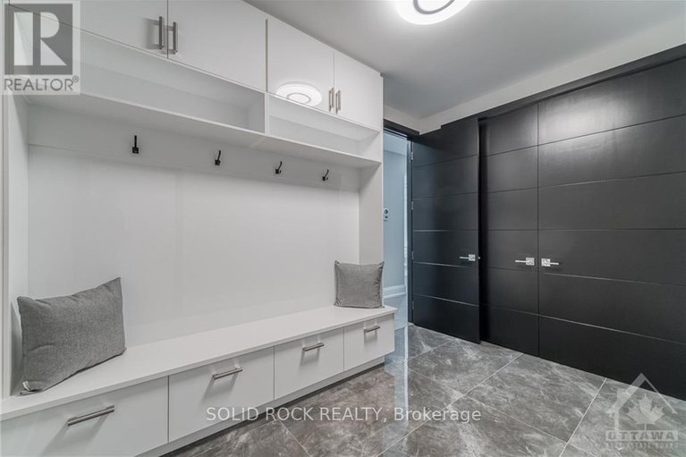 28596831/224-roger-road/alta-vistafaircrest-heights/ottawa/ontario/K1H5C6_10