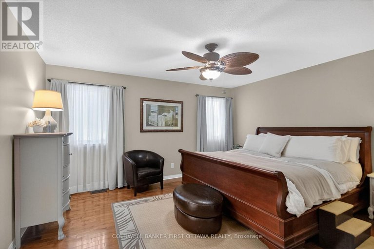 29480327/2960-ernside-crescent/cumberland-estates/ottawa/ontario/K4C1B6_15