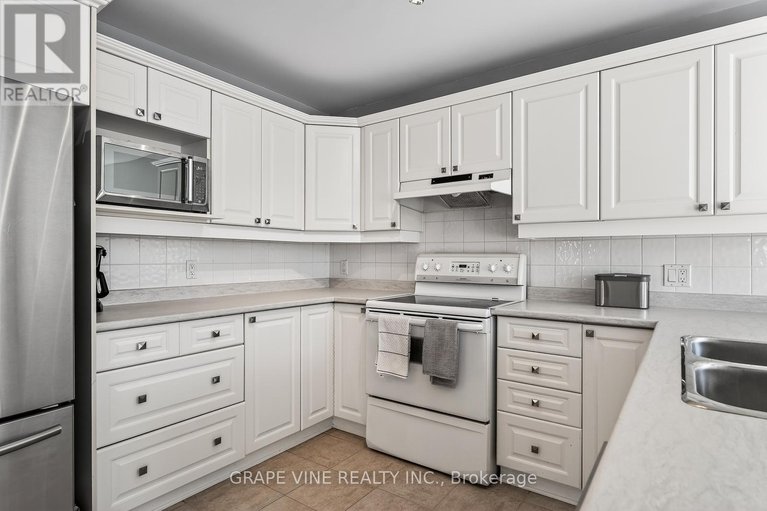 29326817/130-springcreek-crescent/bridlewood/ottawa/ontario/K2M2M1_12