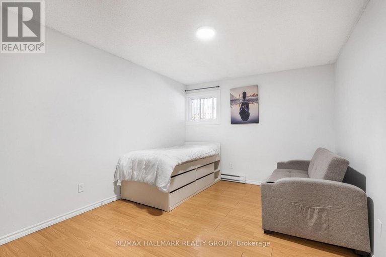 28884790/107-3445-uplands-drive/hunt-club/ottawa/ontario/K1V9N5_23