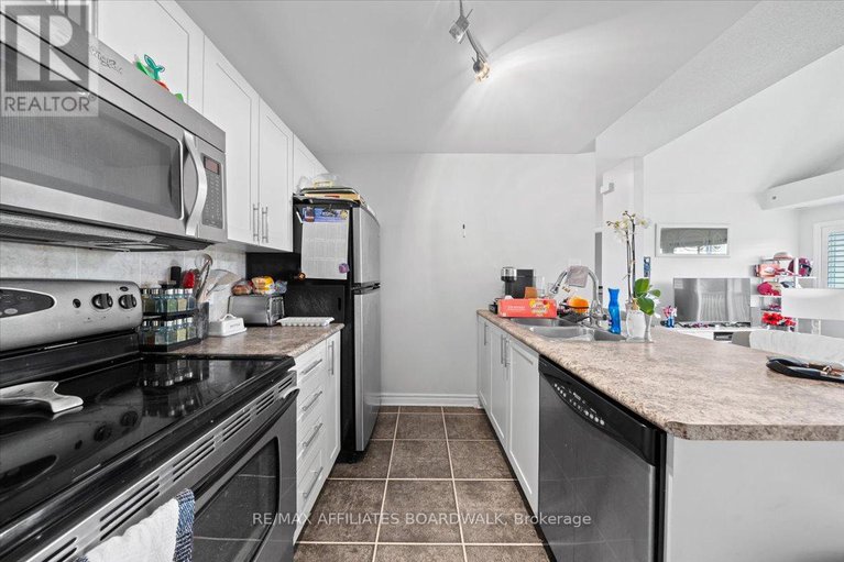28353467/i-241-crestway-crescent-drive/barrhaven-east/ottawa/ontario/K2G0A9_11