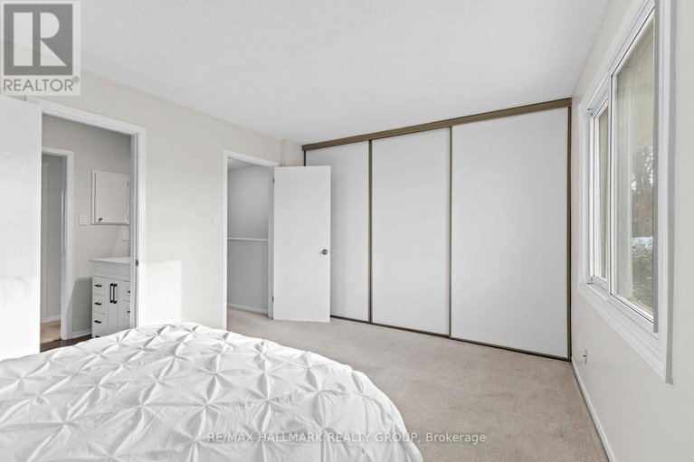 29476834/11-1160-shillington-avenue/carlington/ottawa/ontario/K1Z7Z4_13