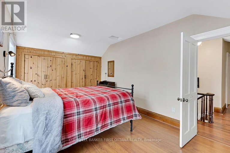 29212098/28-south-street/drummondnorth-elmsley-north-elmsley-twp/drummondnorth-elmsley/ontario/K7H2G1_25