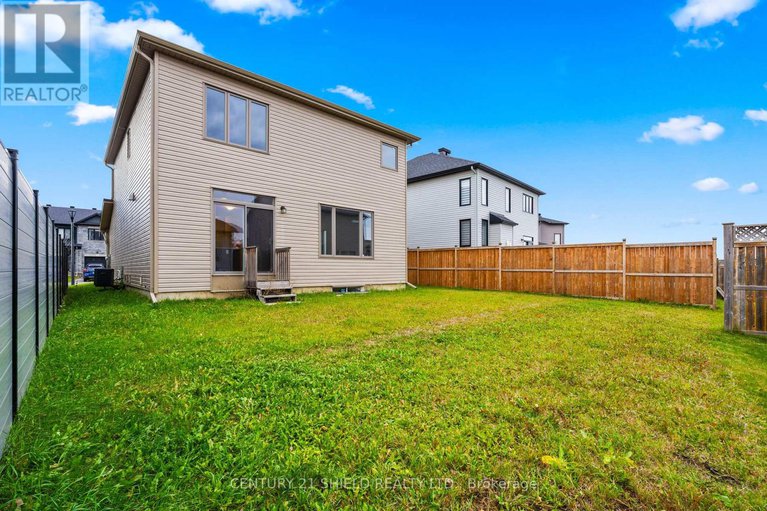 29043267/784-namur-street/embrun/russell/ontario/K0A1W0_7