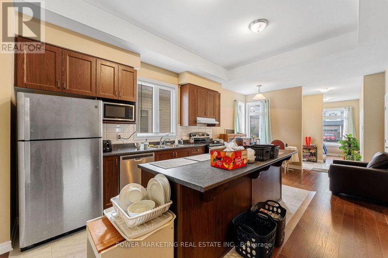 28282799/6356-renaud-road/mer-bleuebradley-estatesanderson-park/ottawa/ontario/K1W0R9_10