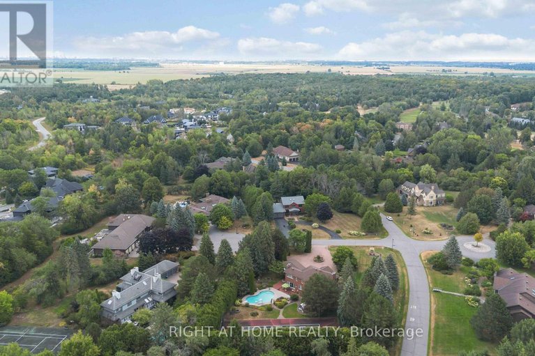 28765727/2-muirfield-gardens/cedar-hillorchard-estates/ottawa/ontario/K2R1B8_45
