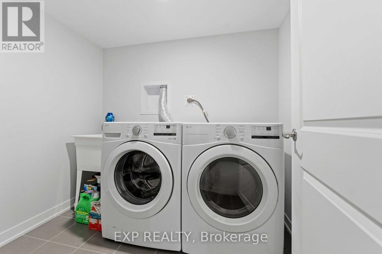 29443713/116-parnian-private/half-moon-bay/ottawa/ontario/K2J4H7_32