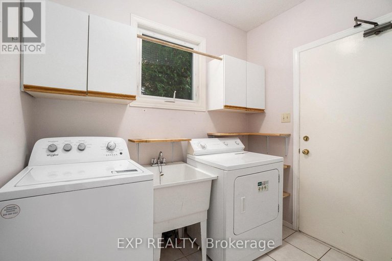 28627059/683-apollo-way/fallingbrookpineridge/ottawa/ontario/K4A1S8_15