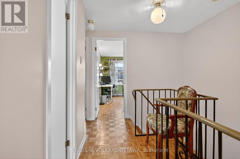 29067280/910-dynes-road/carleton-square/ottawa/ontario/K2C0G8_18