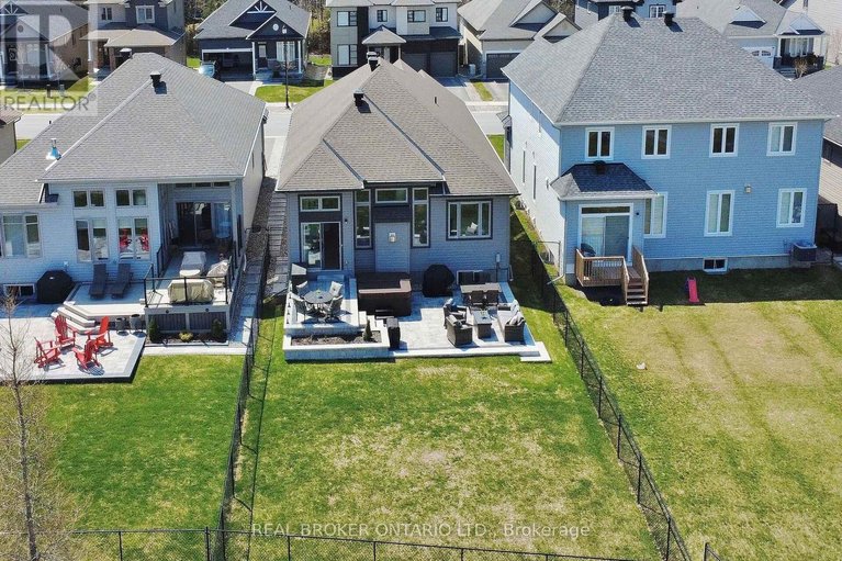 29646314/180-blackhorse-drive/north-grenville-twp-kemptville-south/north-grenville/ontario/K0G1J0_28