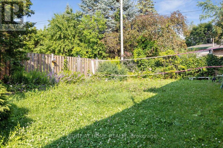 29161364/1-harrogate-place/crystal-beach/ottawa/ontario/K2H5L6_24