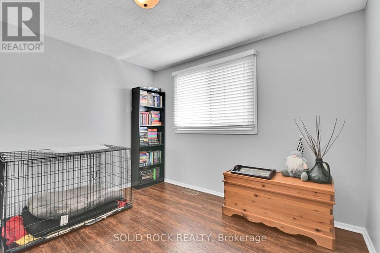 29674450/137-3915b-old-richmond-road/arbeatha-park/ottawa/ontario/K2H8T9_21