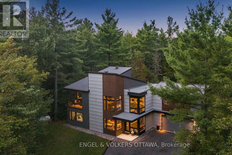 28261133/108-edith-margaret-place/huntley-ward-north-east/ottawa/ontario/K2W1A8_1