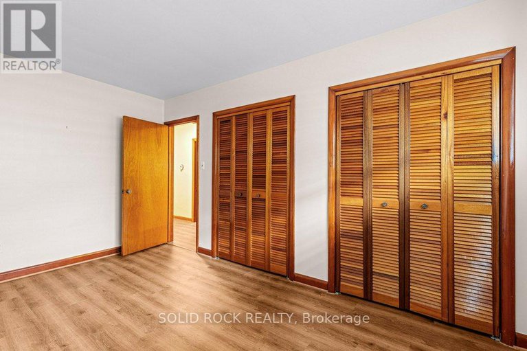 28357814/7-brouse-drive/iroquois/south-dundas/ontario/K0E1K0_21
