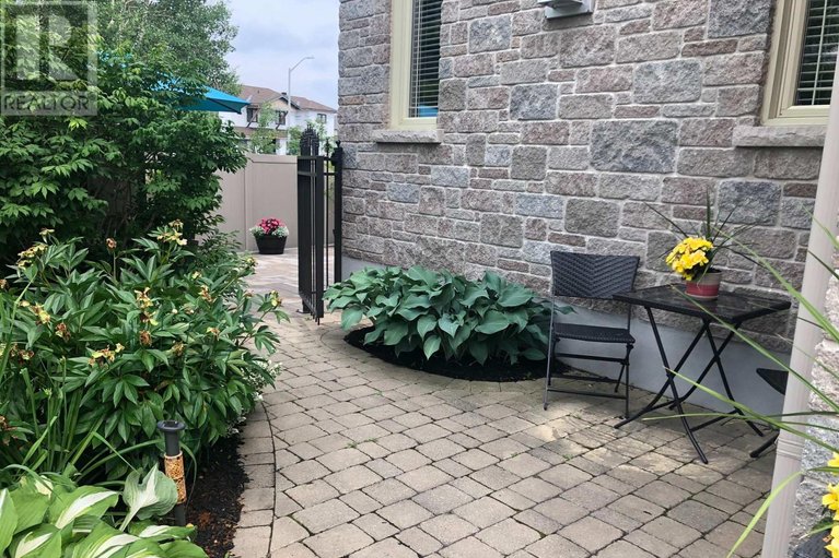 29635424/131-issam-private/ellwood/ottawa/ontario/K1T4B6_38