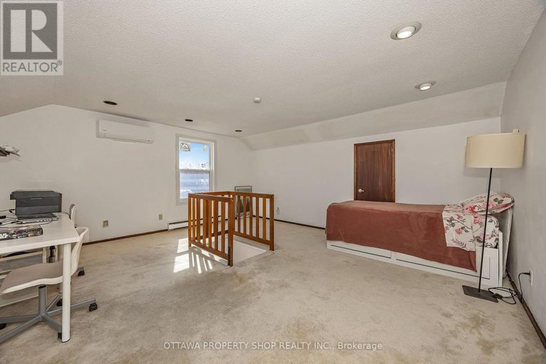 29431768/848-maitland-avenue/mckellar-heightsglabar-park/ottawa/ontario/K2A2S3_28