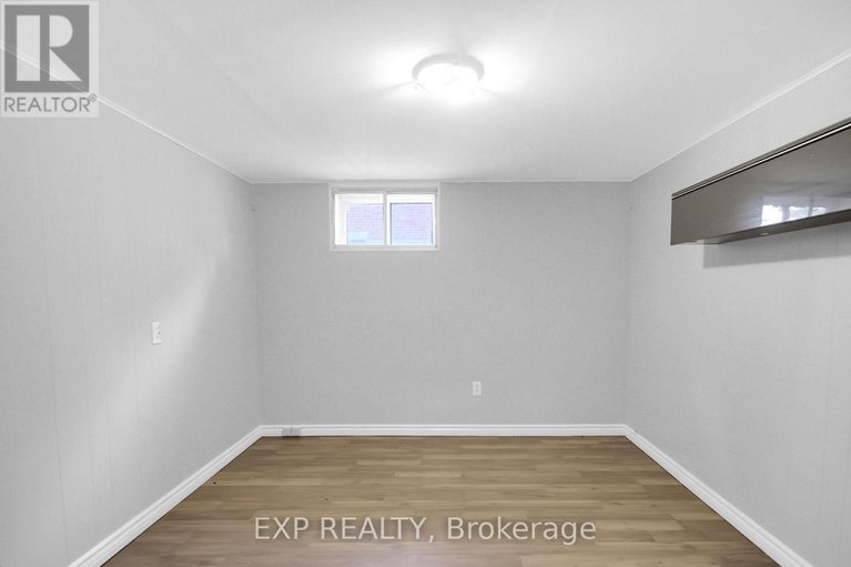 29465694/2247-miramichi-street/kenson-park/ottawa/ontario/K2C0Z1_21