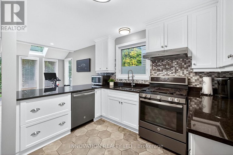 29023433/7-hyannis-avenue/cedargrovefraserdale/ottawa/ontario/K2J3H9_4