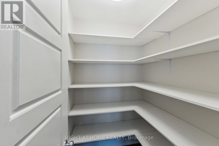 29248505/632-moonflower-crescent-w/blossom-parkkemp-parkfindlay-creek/ottawa/ontario/K1T0X8_8