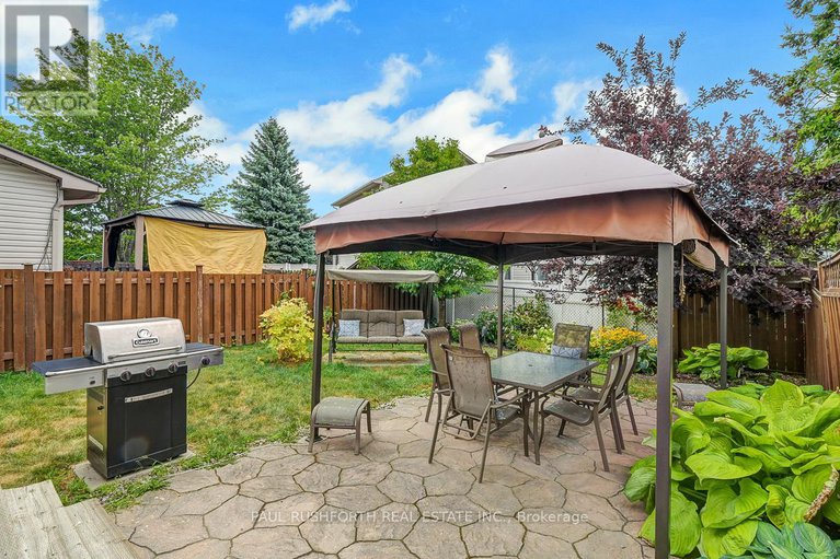 28780596/1853-sunland-drive-s/fallingbrookgardenway-south/ottawa/ontario/K4A3S8_23