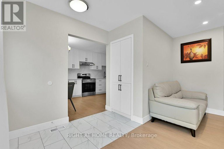 29018595/2230-bickerton-avenue/canotek-industrial-park/ottawa/ontario/K1J6Y3_5