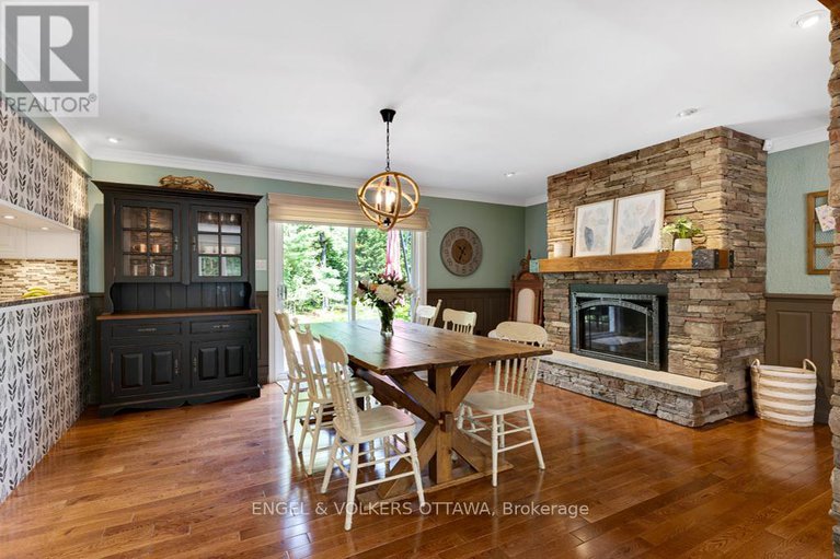 28654759/656-spruce-ridge-road/huntley-ward-south-west/ottawa/ontario/K0A1L0_9