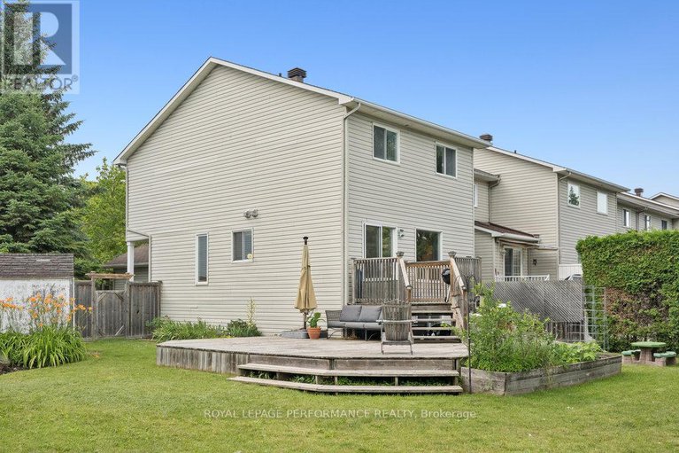 28591914/1869-hennessy-crescent/fallingbrookgardenway-south/ottawa/ontario/K4A3X8_43