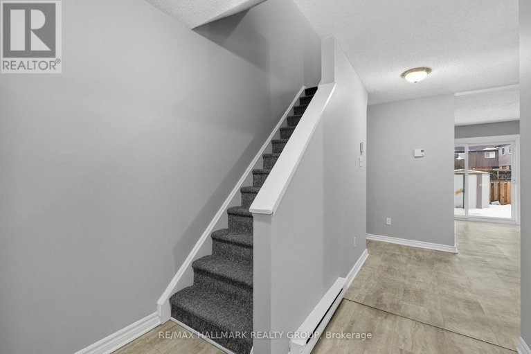 29685312/3219-stockton-drive/blossom-parkkemp-parkfindlay-creek/ottawa/ontario/K1T1S3_25